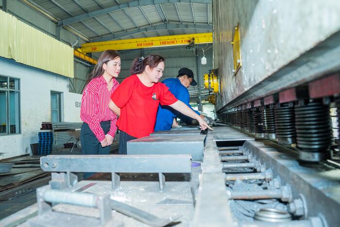 Nguồn gốc và đơn vị phân phối thép hộp